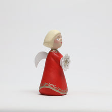 Last inn bildet i Galleri-visningsprogrammet, En reddende engel, rød
